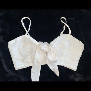 Women’s tie front crop top w spaghetti strap